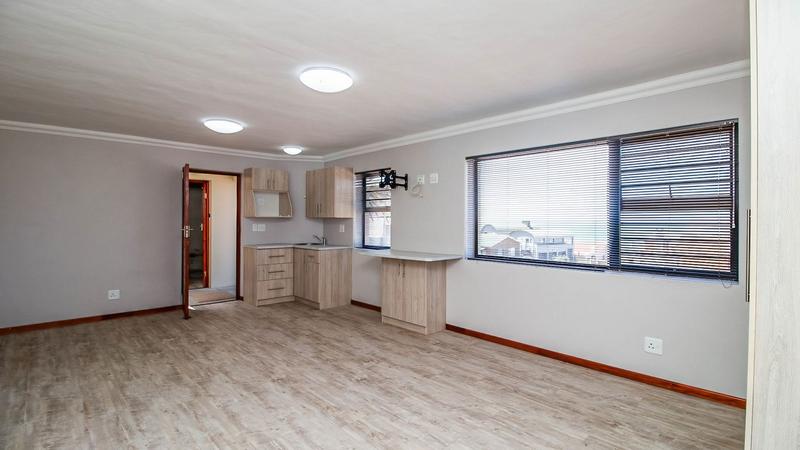 5 Bedroom Property for Sale in Jongensfontein Western Cape